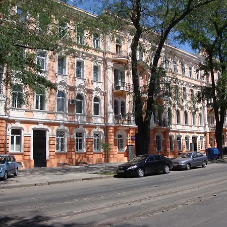 Apartment Na Sofievskoy *