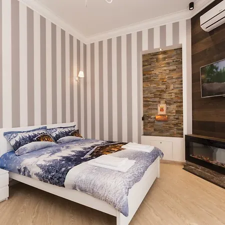Apartment Na Sofievskoy